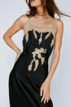 Contrast Lace Applique Maxi Dress