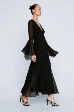 Alternative view of Petite Chiffon Long Sleeve Panelled Maxi Dress