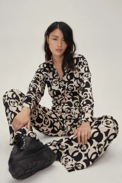 Retro Floral Print Flare -Nasty Gal Sales Store Sales womens black retro floral print flare 3