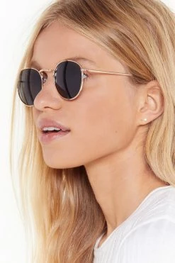 Round Tinted Sunglasses 7 Round Tinted Sunglasses -Nasty Gal Sales Store Sales womens black round tinted sunglasses 3