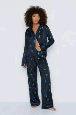 Satin Foil Lightening Bolt Pajama Pants Set 7 Satin Foil Lightening Bolt Pajama Pants Set -Nasty Gal Sales Store Sales womens black satin foil lightening bolt pajama pants set 3