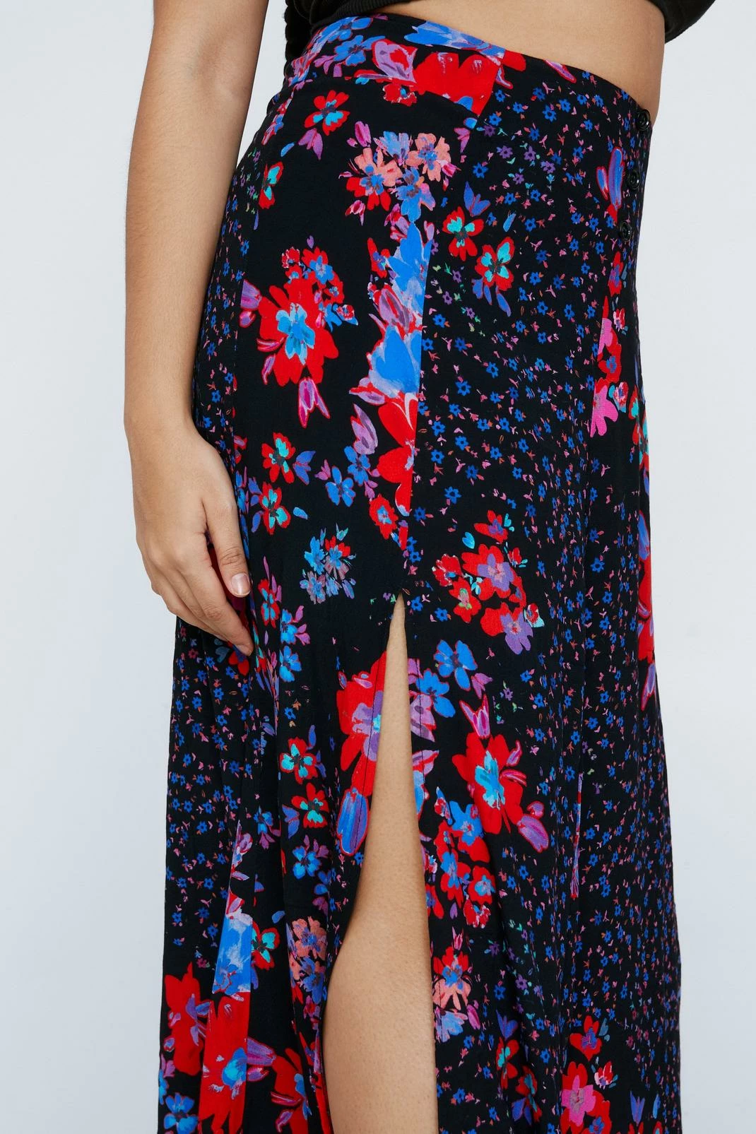 Plus Size Floral Split Midi Skirt 2 Plus Size Floral Split Midi Skirt - Image 2