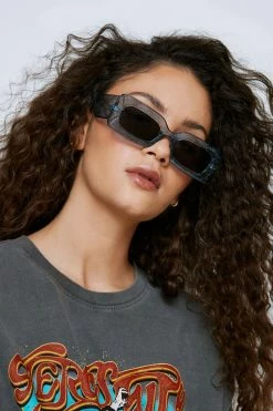 Square Glitter Frame Sunglasses