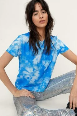 Tie Dye Cropped Short Sleeve T-Shirt 11 Tie Dye Cropped Short Sleeve T-Shirt -Nasty Gal Sales Store Sales womens blue tie dye cropped short sleeve t shirt 1