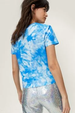 Tie Dye Cropped Short Sleeve T-Shirt 12 Tie Dye Cropped Short Sleeve T-Shirt -Nasty Gal Sales Store Sales womens blue tie dye cropped short sleeve t shirt 2