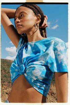 Tie Dye Cropped Short Sleeve T-Shirt 13 Tie Dye Cropped Short Sleeve T-Shirt -Nasty Gal Sales Store Sales womens blue tie dye cropped short sleeve t shirt 3