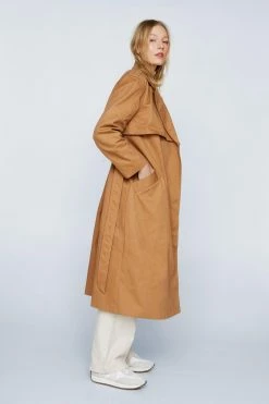 Alternative view of Extreme Shoulder Trench