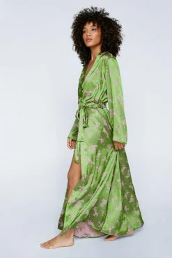 Premium Satin Floral Jacquard Reversible Maxi Robe -Nasty Gal Sales Store Sales womens green premium satin floral jacquard reversible maxi robe 2