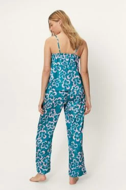 Satin Floral Cami Pants Pajama Set 5 Satin Floral Cami Pants Pajama Set -Nasty Gal Sales Store Sales womens green satin floral cami pants pajama set 1 1