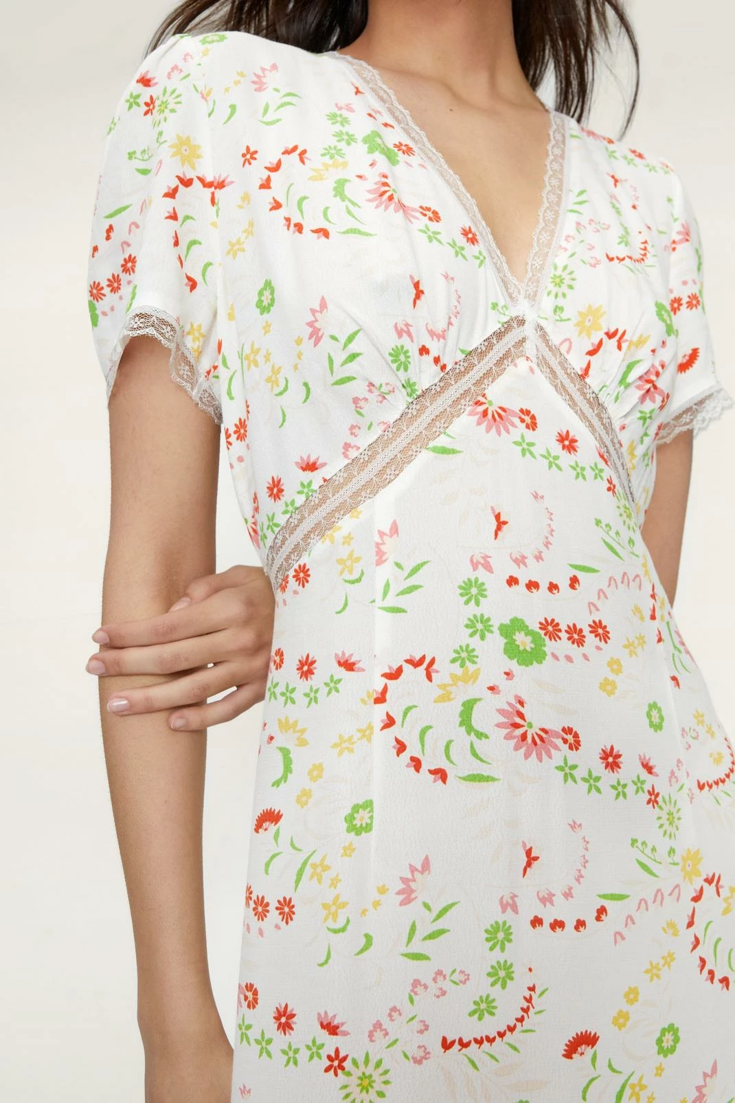 Floral Print Lace Trim Tea Dress 2 Floral Print Lace Trim Tea Dress - Image 2