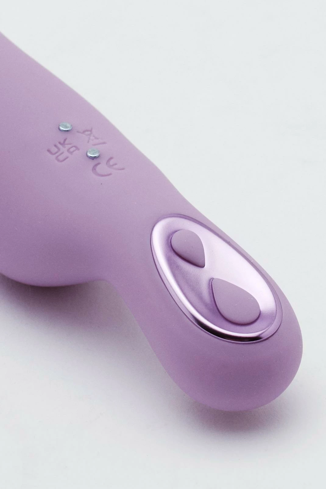 Metallic Rechargeable Seated Vibrator 6 Metallic Rechargeable Seated Vibrator - Image 6