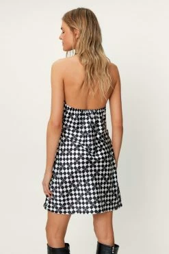 Retro Printed Satin Halter Neck Mini Dress -Nasty Gal Sales Store Sales womens mono retro printed satin halter neck mini dress 2