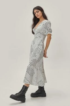 Mixed Spot Print Fitted Midi Dress 11 Mixed Spot Print Fitted Midi Dress -Nasty Gal Sales Store Sales womens multi mixed spot print fitted midi dress 1