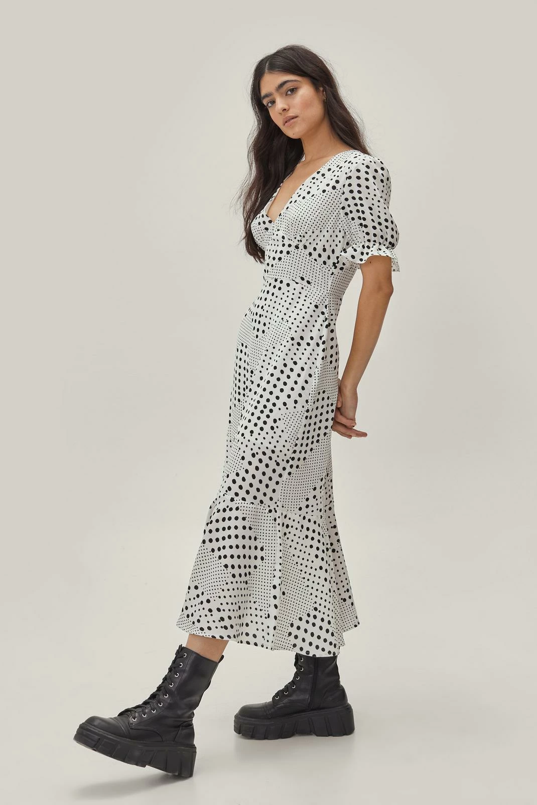Mixed Spot Print Fitted Midi Dress 5 Mixed Spot Print Fitted Midi Dress - Image 5