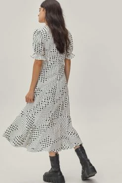 Mixed Spot Print Fitted Midi Dress 12 Mixed Spot Print Fitted Midi Dress -Nasty Gal Sales Store Sales womens multi mixed spot print fitted midi dress 2