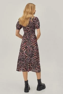 Sweetheart Neckline Animal Print Puff Sleeve Midi Dress -Nasty Gal Sales Store Sales womens multi sweetheart neckline animal print puff sleeve midi dress 2