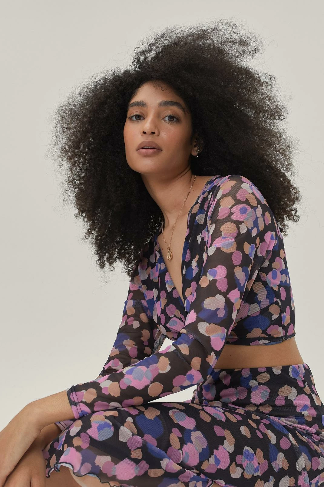 Abstract Spot Knot Front Mesh Top 4 Abstract Spot Knot Front Mesh Top - Image 4