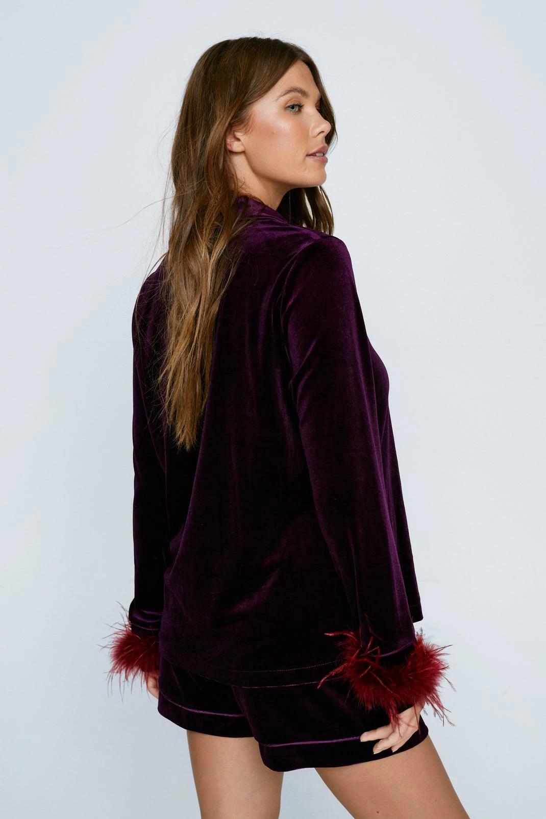 Contrast Feather Trim Velvet Pajama Short Set 2 Contrast Feather Trim Velvet Pajama Short Set - Image 2