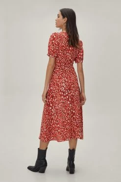 Sweetheart Neckline Animal Print Puff Sleeve Midi Dress -Nasty Gal Sales Store Sales womens red sweetheart neckline animal print puff sleeve midi dress 2