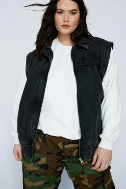Alternative view of Plus Size 2 In 1 Detach Sleeve Denim Jacket