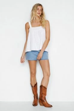 Broderie Anglaise Strappy Cami Top 11 Broderie Anglaise Strappy Cami Top -Nasty Gal Sales Store Sales womens white broderie anglaise strappy cami top 1