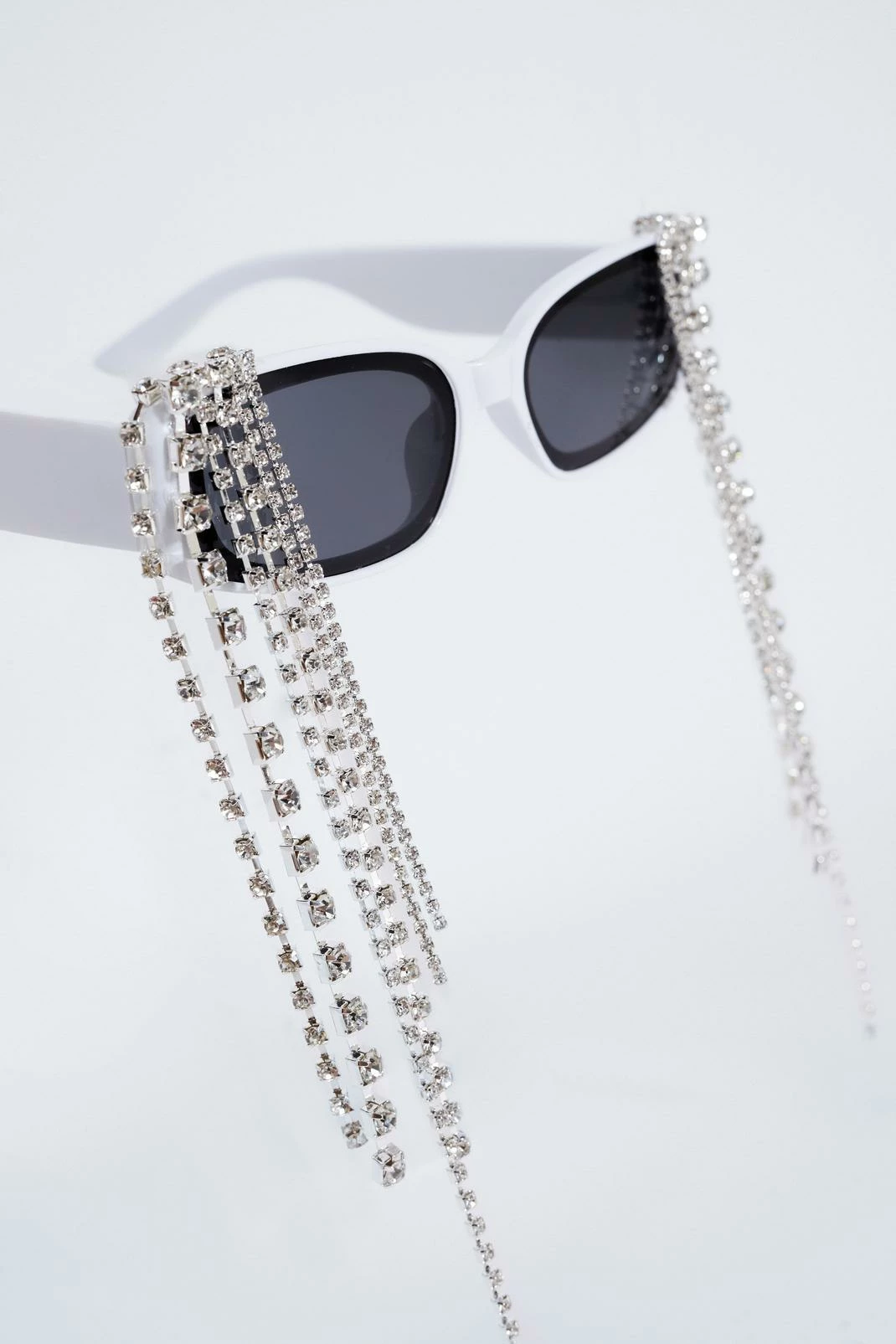 Drop Diamante Rectangle Sunglasses 3 Drop Diamante Rectangle Sunglasses - Image 3